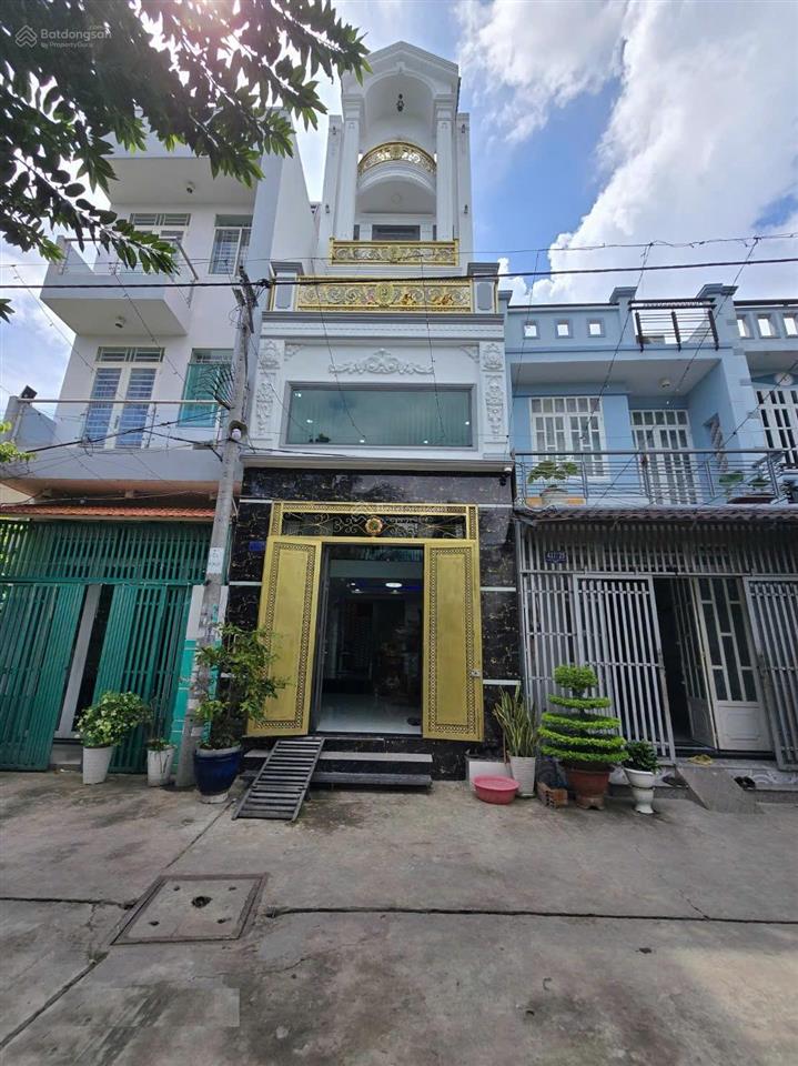 Nhà đẹp vào ở ngay  hxh 417 chiến lược, p. bình trị đông