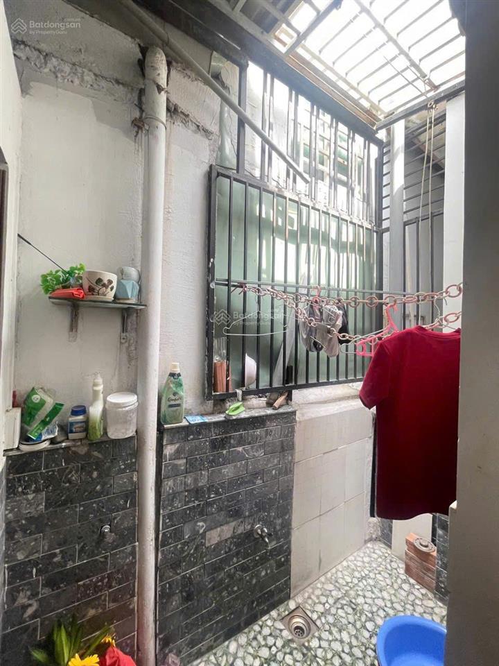 Cần bán nhà hẻm 194 gò dầu  ngay ngã tư gò dầu / tân quý