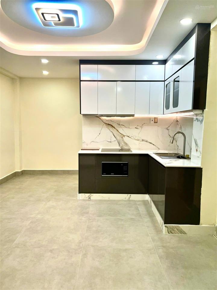 Bán nhà mặt tiền đường phan xích long 68,4m2, 2tầng, 13 tỷ/tl, p16. q11