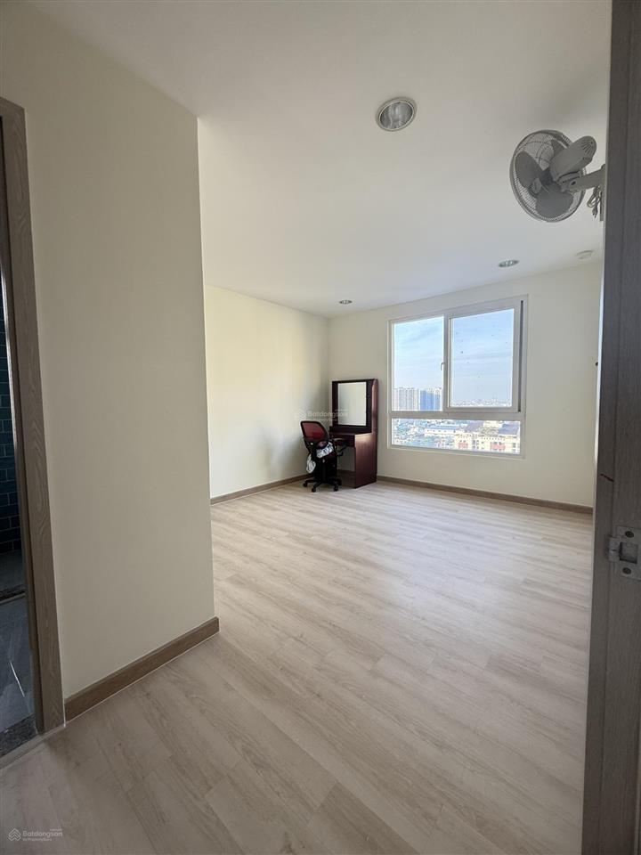 Bán gấp ch carina plaza, 3,550tỷ, 105m2, 2pn, 2wc, nhà mới, đã có sổ hồng.  0903 675 ***