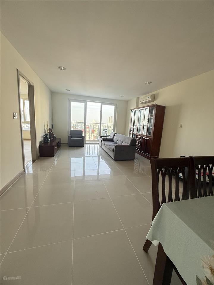 Bán gấp ch carina plaza, 3,550tỷ, 105m2, 2pn, 2wc, nhà mới, đã có sổ hồng.  0903 675 ***