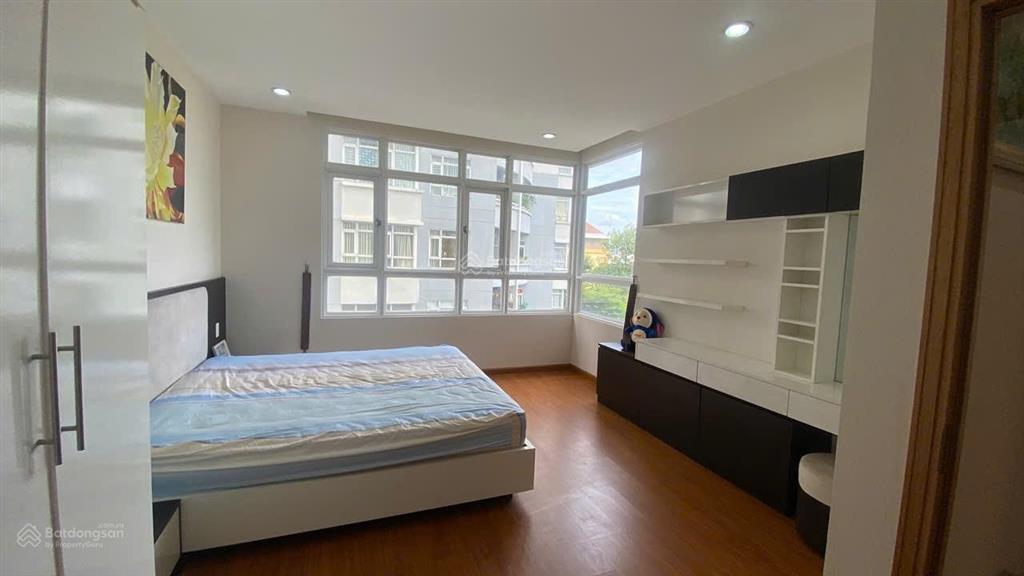 Cần bán gấp! căn hộ 2pn, 2wc, 97m2, tặng nội thất đẹp 5,3 tỷ tại him lam chợ lớn.  0903 675 ***