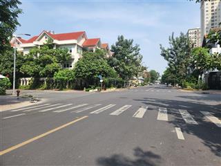 Chính chủ cần bán nhà kdc him lam 6a,vị trí đẹp đường lớn, dt 100m2, giá chỉ 16tỷ(tl)  0937 777 ***