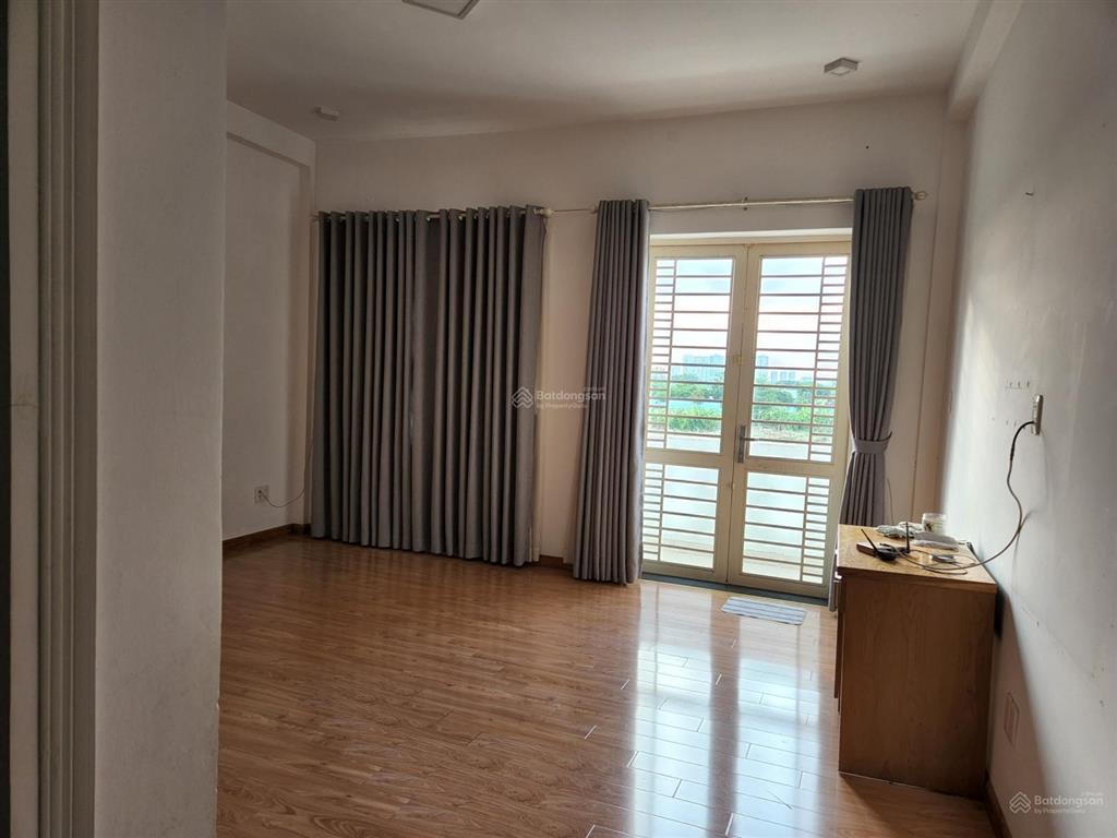 Chính chủ cần bán nhà kdc him lam 6a,vị trí đẹp đường lớn, dt 100m2, giá chỉ 16,2 tỷ.  0937 777 ***