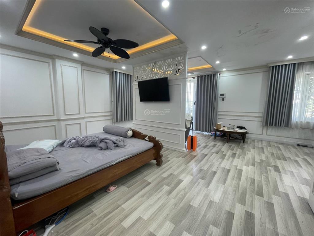 Cần cho thuê nhà kdc trung sơn, 12.5x20m vị trí đẹp, đường lớn 250m2 giá thuê 55tr/th. 0937 777 ***