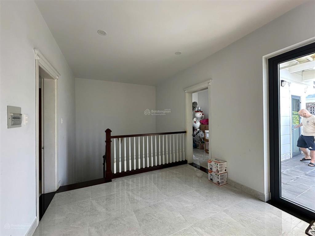 Bán biệt thự liền kề kdc sadeco ven sông p. tân phong, nhà mới đẹp, dt 126m2 giá 22,8 tỷ (tl)