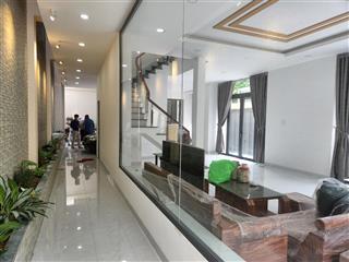 Rẻ nhất khu vực với căn biệt thự góc 200m, ngay c.v 1 trệt, 3 lầu, sổ hồng giá chỉ 19 tỷ 0931 017 ***