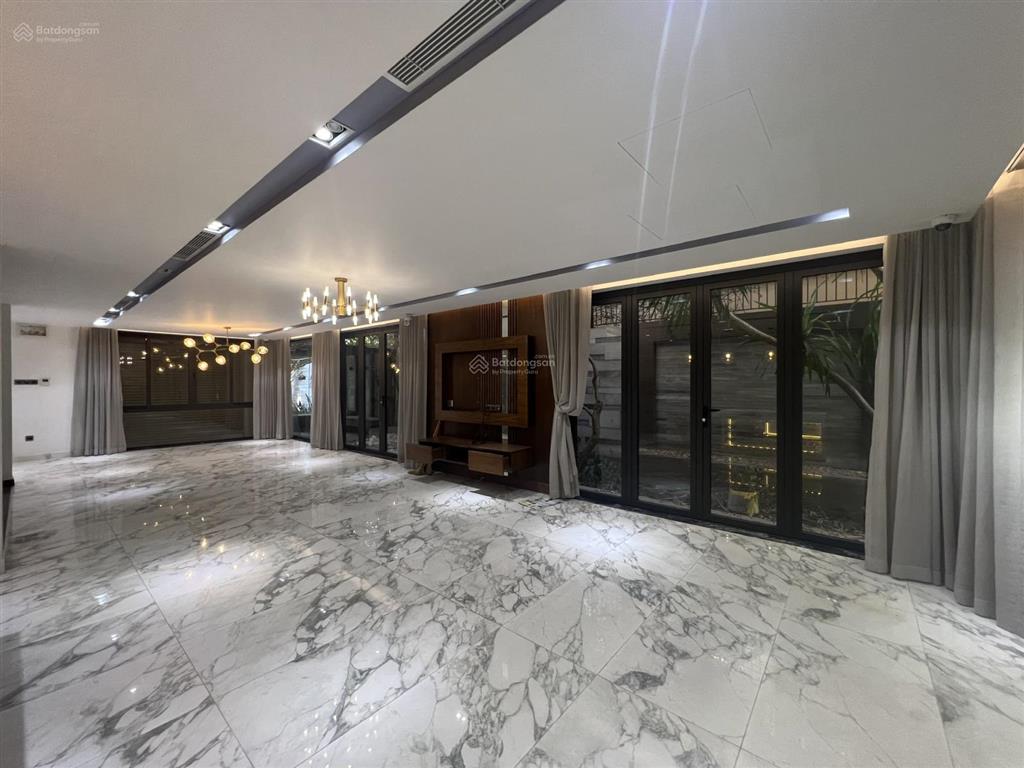 Chính chủ cần cho thuê nhà 250m2 kdc him lam 6a trung sơn,nhà mới đường lớn giá 55tr/th 0931 017 ***