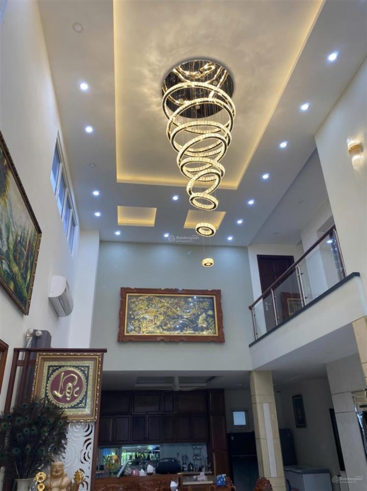 Cập nhật đơn lập sang nhượng villa park. 300m2 full nt cao cấp shr nhận nhà ngay. chỉ 3x tỷ