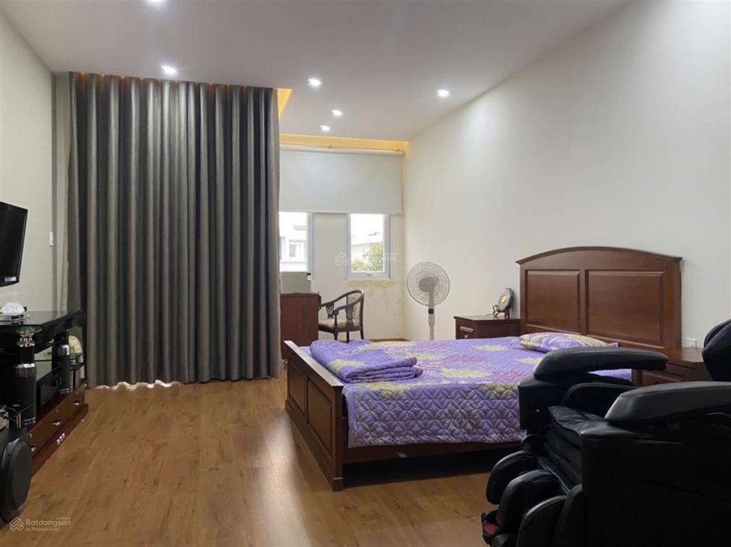 Cập nhật đơn lập sang nhượng villa park. 300m2 full nt cao cấp shr nhận nhà ngay. chỉ 3x tỷ