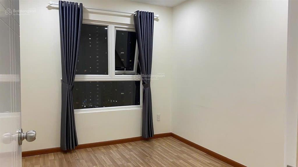 Cho thuê diamond riverside, 8,5 triệu, 73 m2, 2pn, 2wc có rèm 02 máy lạnh, nhà sẵn