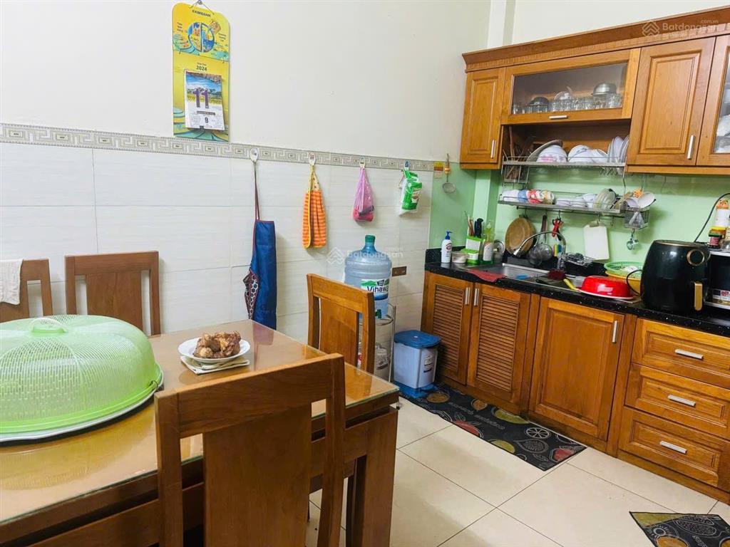 Bán nhà mặt tiền ba vân tân bình kinh doanh đỉnh 4 tầng btct nhỉn 13 tỷ xíu