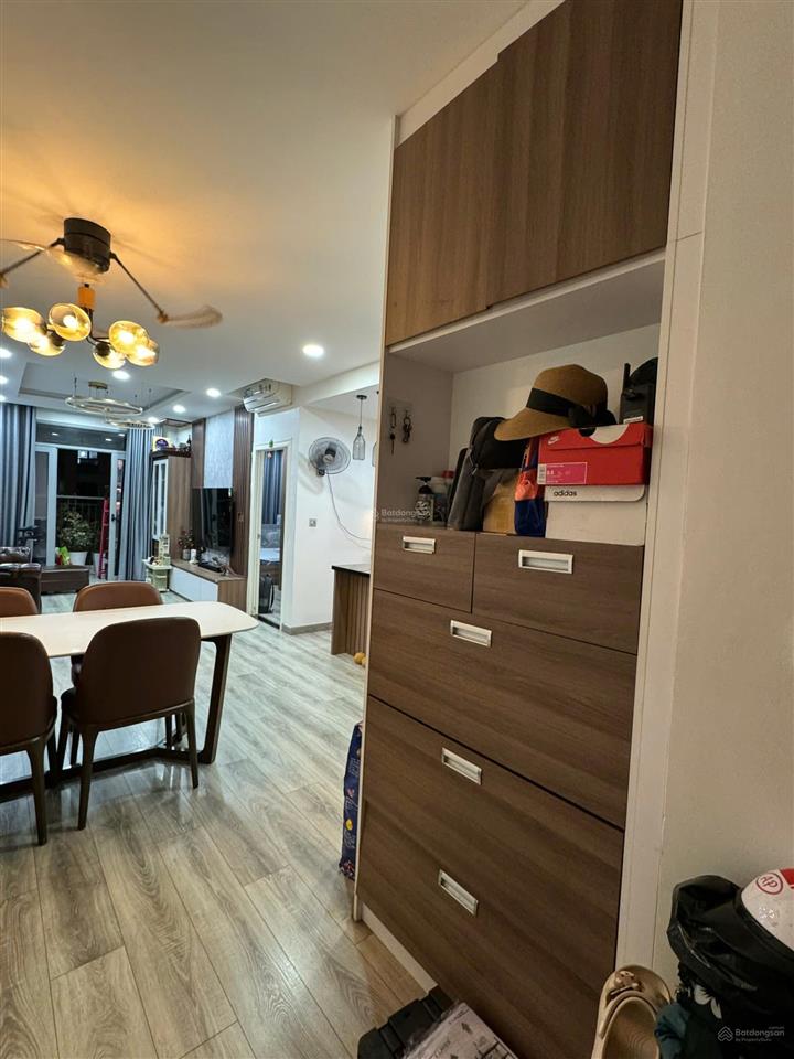 Chính chủ cần bán gấp căn hộ luxgarden quận 7 dt 77m2 2pn 2wc, giá 3,420 tỷ nội thất đầy đủ cao cấp
