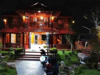 Nhà gỗ nghỉ dưỡng tại gò công, tiền giang. 10x25,5m, dạng nhà sàn 2 tầng, 3pn, sân vườn mát mẽ, shr