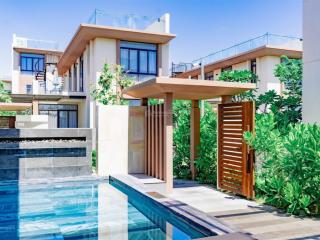Chính chủ 100% bán gấp biệt thự view biển cam ranh mystery villas giá 9,9 tỷ/240m2.  0903 042 ***