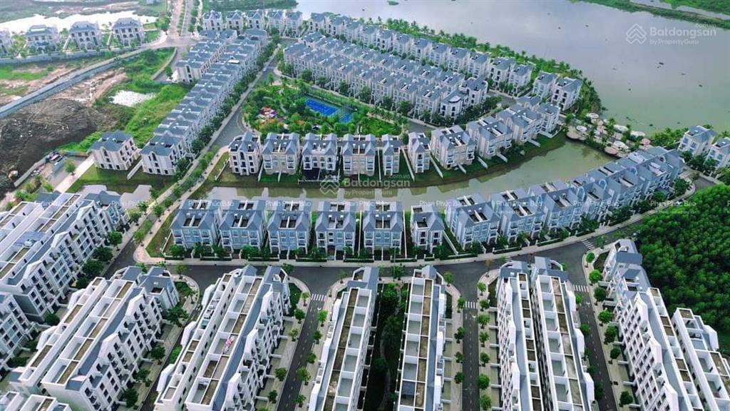 Biệt thự đang cắt lỗ ngộp ngân hàng dt 200m2 giá 27 tỷ  093844923 thành