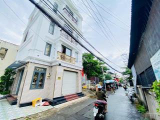 Bán đất giá 5,7 tỷ  mặt tiền đường 42. dt ngang 6 x9m full thổ. cpxd trệt lửng 4 lầu