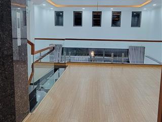 Bán căn nhà siêu phẩm đường số 25 bên sông phường hiệp bình chánh thủ đức kết cấu 5 tầng thang máy.