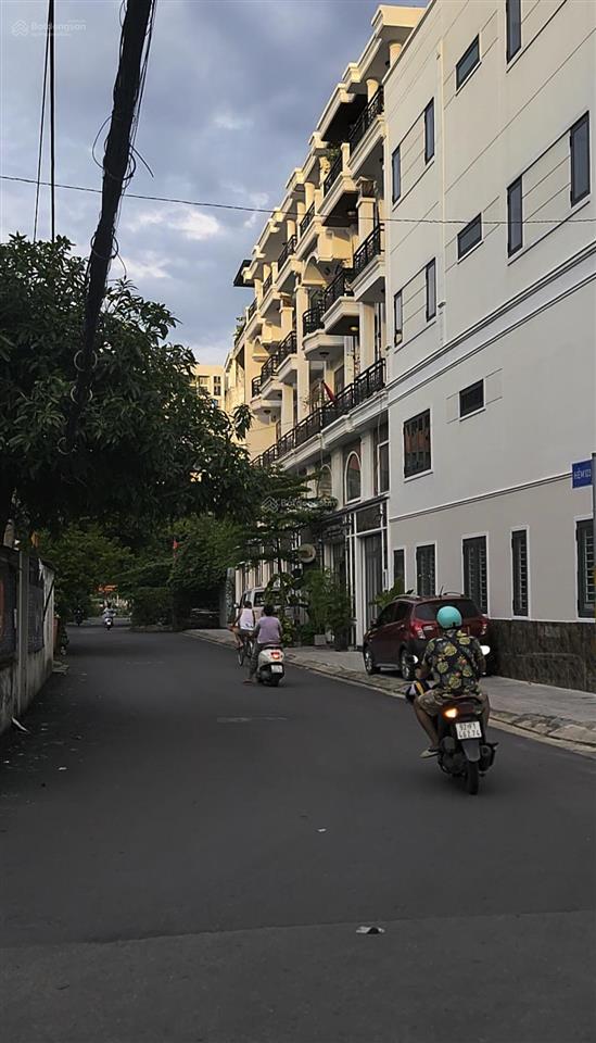 Nhà mới, 4 tầng đường số 20 sau gigamall bên sông sài gòn phường hiệp bình tp.hcm