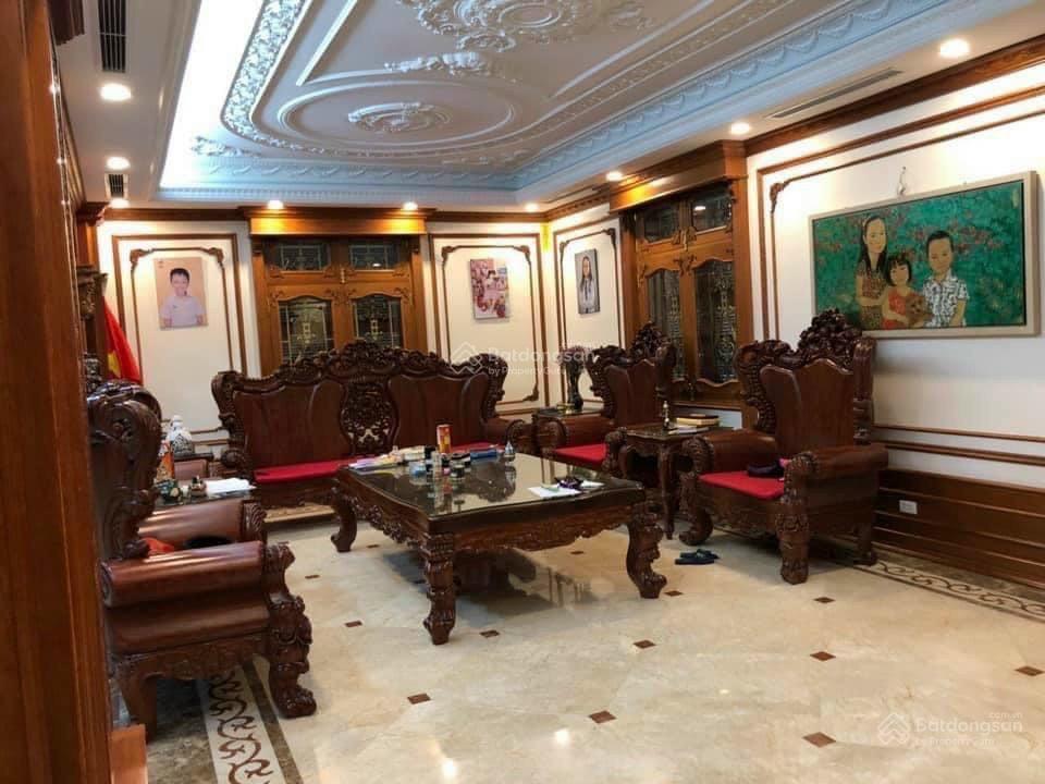 Biệt thự vip kđt yên hòa  lão thành cách mạng. lô góc  nhà đẹp  thang máy  có hầm