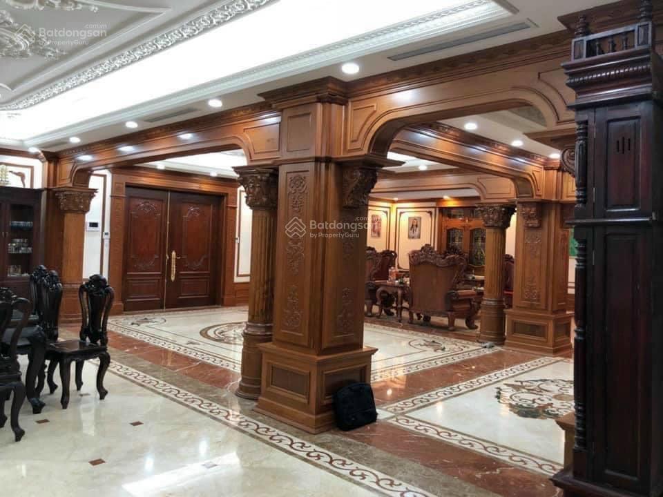 Biệt thự vip kđt yên hòa  lão thành cách mạng. lô góc  nhà đẹp  thang máy  có hầm