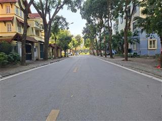 Bán biệt thự vip mặt phố thép mới kđt việt hưng  long biên. cạnh kđt vinhomes riverside