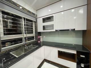 Bán căn hộ chung cư 17t2 giá cực chất 7,5 tỷ, 120m2 tại hoàng đạo thúy  0988 579 ***