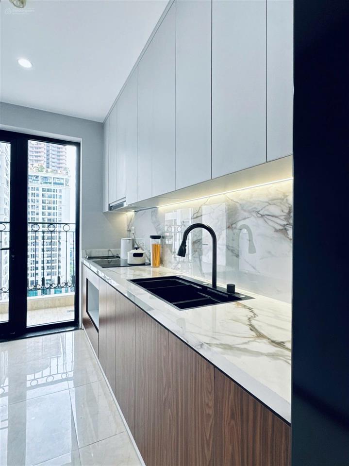 Bán căn hộ 3 ngủ  75m2 tòa 30t2 nam trung yên  6,5 tỷ  0988 579 ***