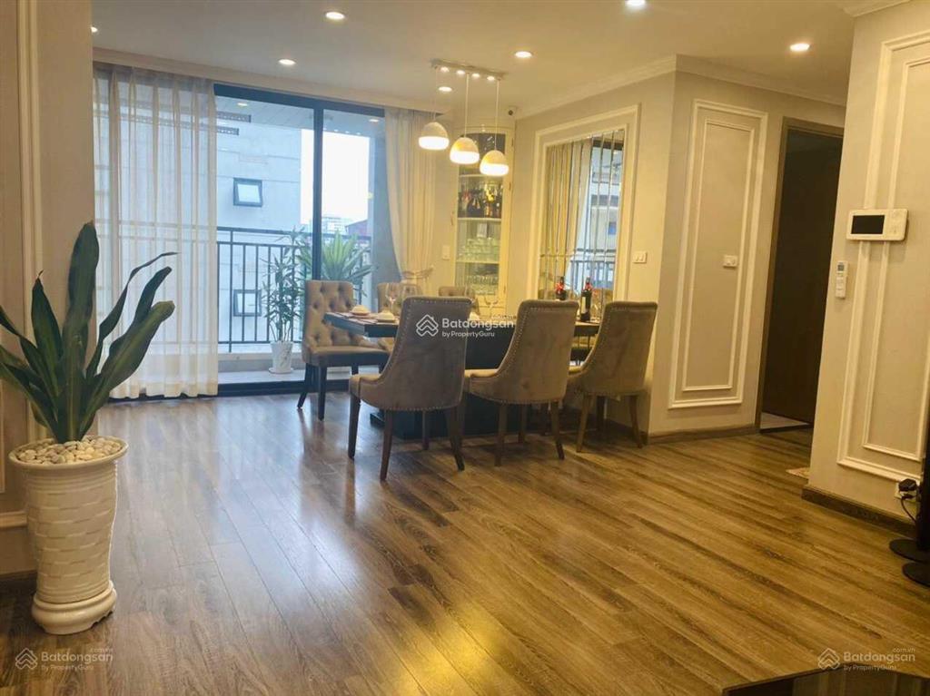Bán căn hộ 3 ngủ 120m2 tòa 17t4 hoàng đạo thúy  10 tỷ  0988 579 ***