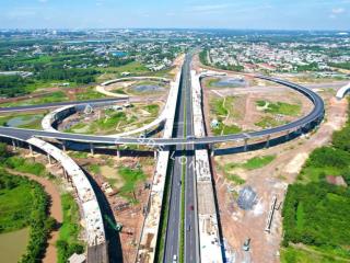 Cần bán gấp quỹ đất mặt tiền sân bay long thành, tổng dt 46.923,5m² (170x300) giá 100 tỷ