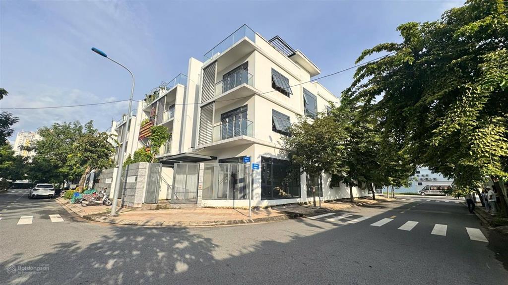 Bán nhà phố 2 mặt tiền an phú newcity đã có sổ hồng