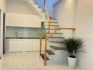 Nhà đẹp lý thường kiệt q tân bình  cmt8  gần đh bách khoa 30m2 4.4 tỷ hẻm 3m