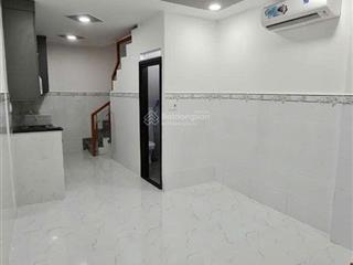 4.35 tỷ hxh cmt8 quận 10 gần cv lê thị riêng