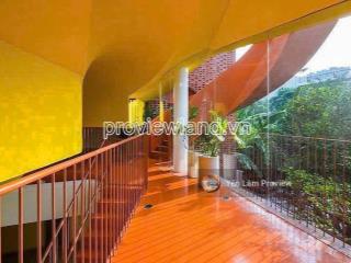 Bán biệt thự trần não quận 2, 2 mặt tiền, ven sông, 407m2 đất, 3 tầng, cổ điển