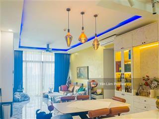 Cần bán căn hộ tại the vista an phú tầng cao view đẹp gồm 3 phòng ngủ với diện tích 159m2