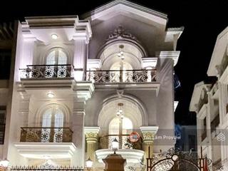 Bán biệt thự đặng thùy trâm, p. 13 bình thạnh, 200m², có thang máy, giá 40 tỷ