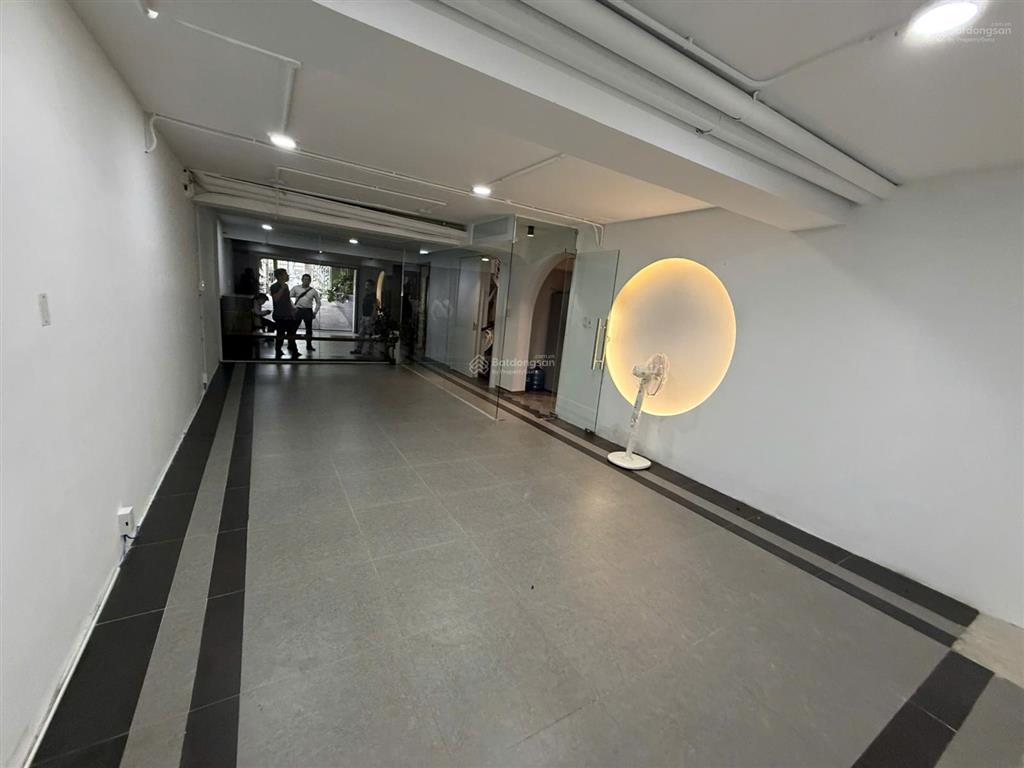 Cho thuê villa saigon pearl để ở hoặc làm văn phòng, giá 85 triệu/tháng, đang trống vào ngay