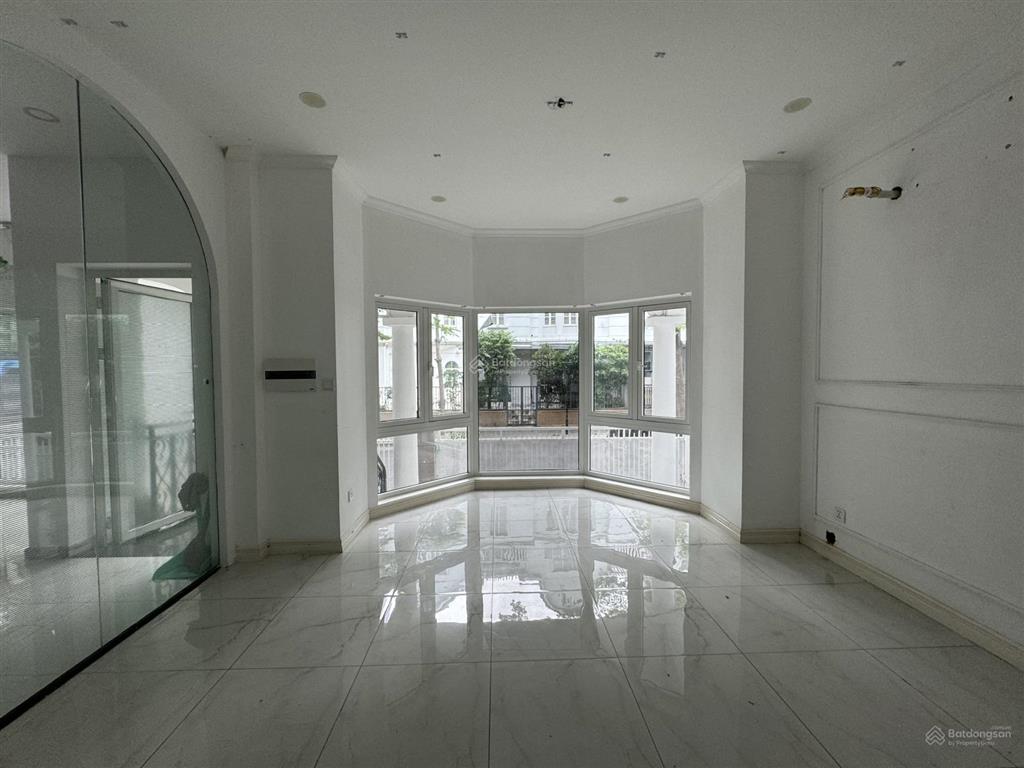 Cho thuê villa saigon pearl, 800m2, làm văn phòng, 109 triệu sàn trống 0932 069 *** chính chủ