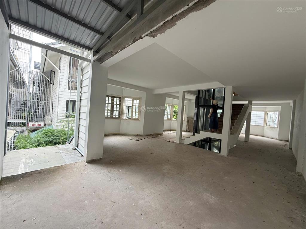 Cho thuê tòa nhà văn phòng saigon pearl 800m2 sàn 118 triệu giá siêu hời