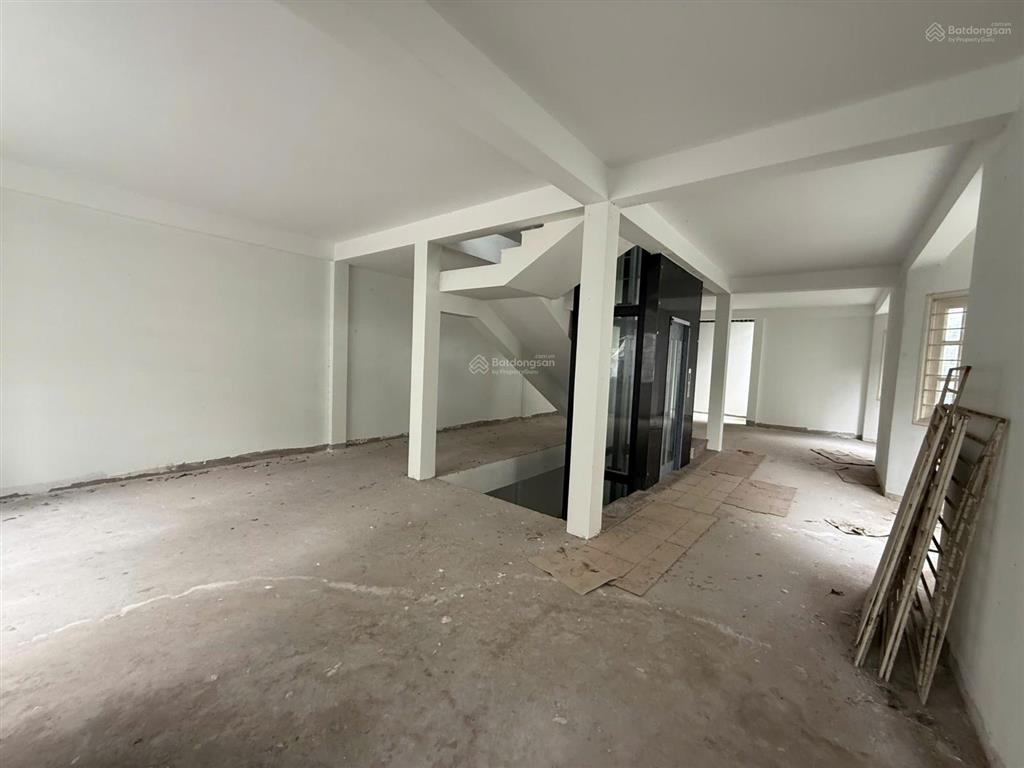 Cho thuê tòa nhà văn phòng saigon pearl 800m2 sàn 118 triệu giá siêu hời