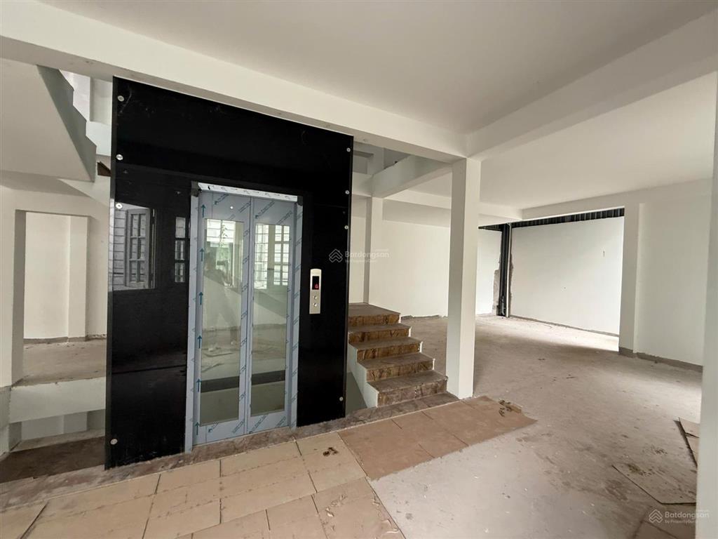 Cho thuê tòa nhà văn phòng saigon pearl 800m2 sàn 118 triệu giá siêu hời