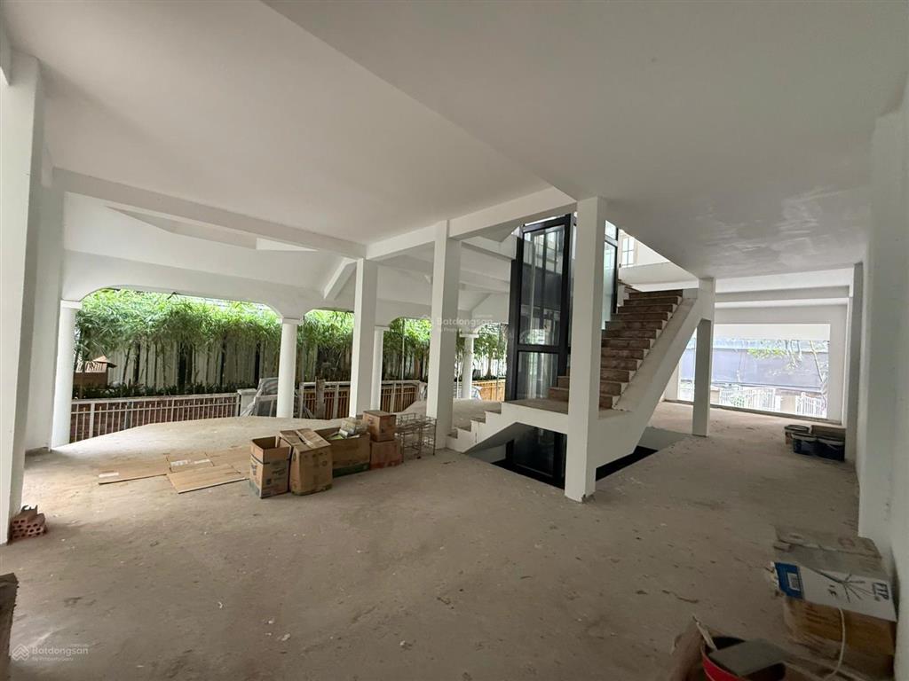 Cho thuê tòa nhà văn phòng saigon pearl 800m2 sàn 118 triệu giá siêu hời