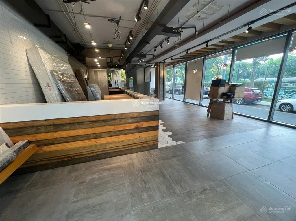 Cho thuê shophouse siêu hot tại masteri thảo điền, giá thỏa thuận, 180m2