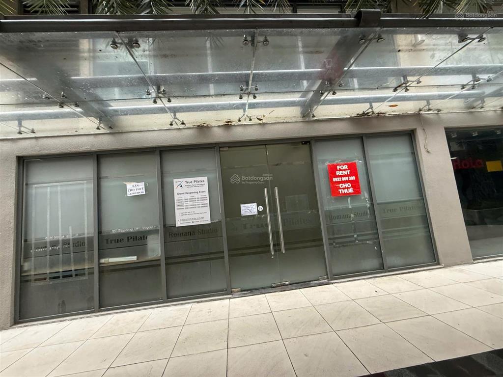 Cho thuê shop masteri thảo điền đối diện vincom tàu điện công viên nội khu 150m2