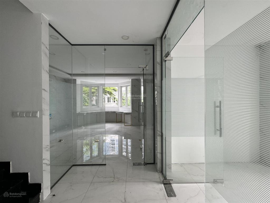 Cho thuê mới tòa nhà văn phòng saigon pearl 750m2 120 triệu / tháng ưu đãi trong tháng 11.2025