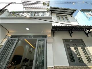 Đường số 2 p.3 dt (6x9m) gồm 3 phòng ngủ full nội thất.  0906 389 ***