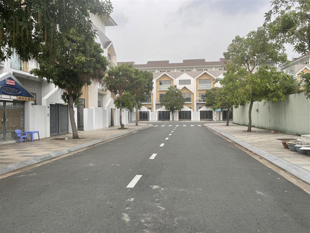 Giỏ hàng 5 căn giá tốt nhất barya city, chỉ từ 3.15tỷ/căn 95m2, 1 trệt 2 lầu sân thượng