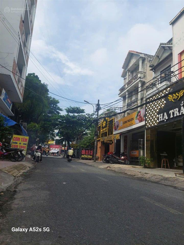 Bán nhà mặt tiền đường số 4, phường 7, quận gò vấp, dt 7x17m, 3 tầng