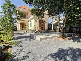 Bán biệt thự sân vườn đường rừng sác, xã bình khánh, gần ngay hồ bơi ngọc diệp, dt 829m