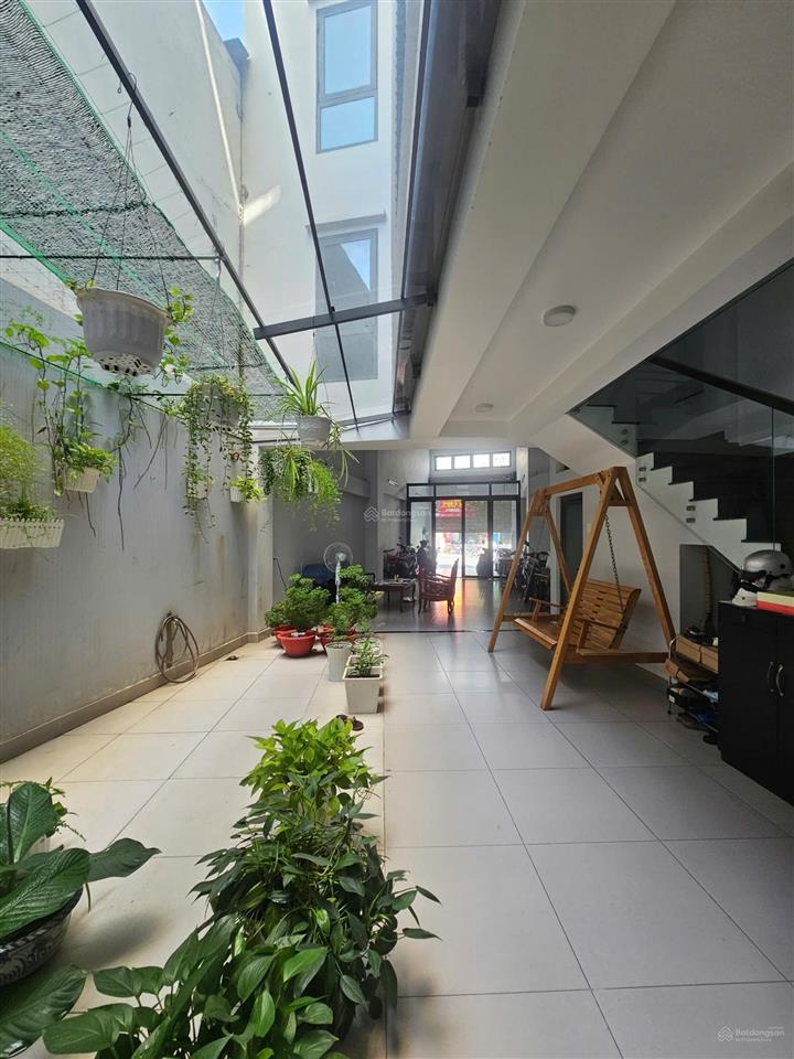 Chính chủ bán nhà mt lũy bán bích, 5 tầng, 145m2, chỉ hơn 25 tỷ tl, kinh doanh sầm uất.